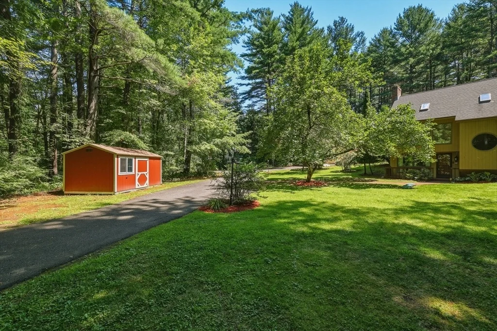 Photo of 15 Ladyslipper Cir