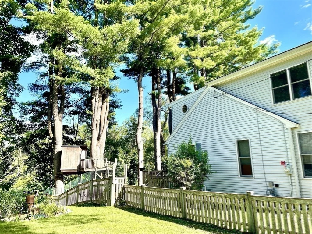 Photo of 30 Landy Ave