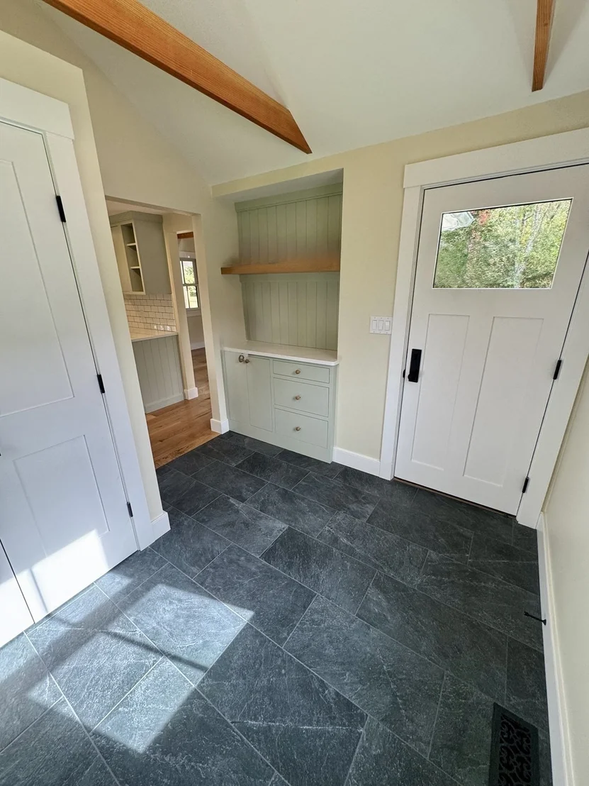 Photo of 25 Oak Avenue