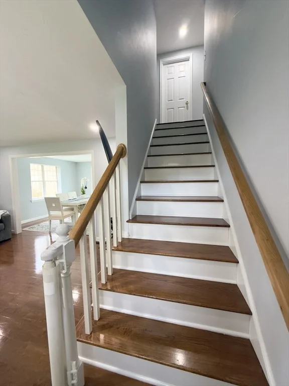 Photo of 184 Whitehall Way