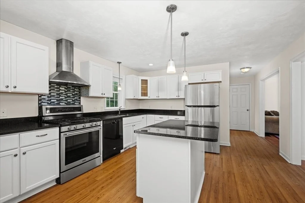 Photo of 3 Moore Dr