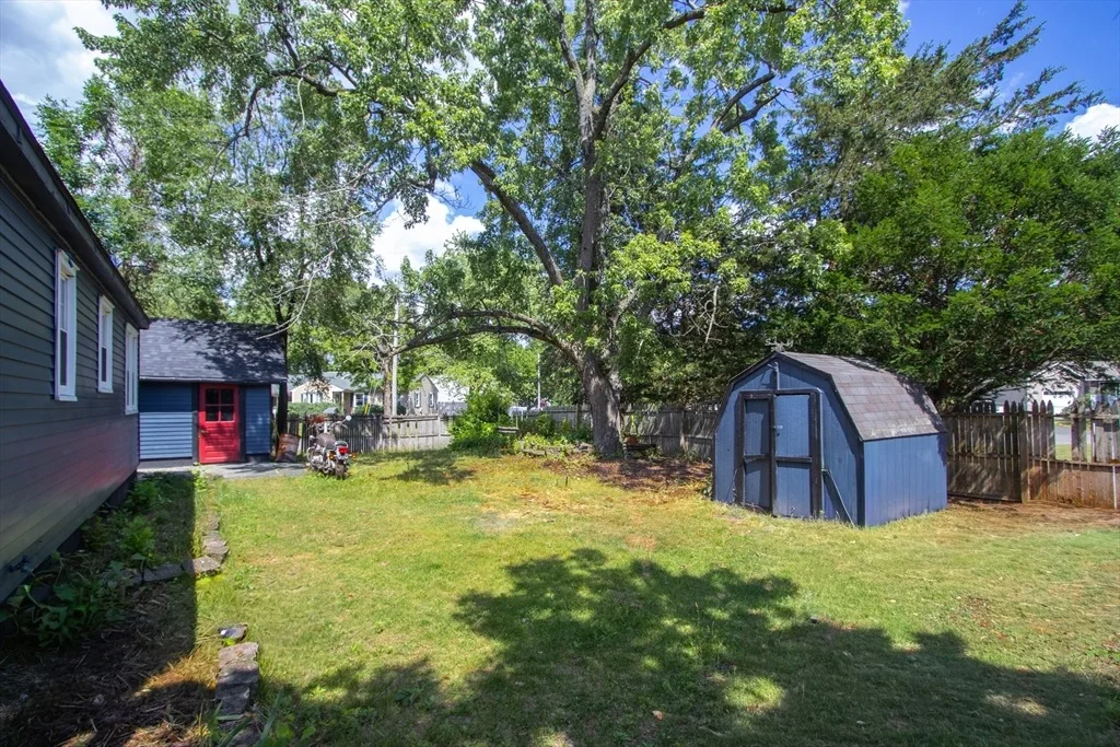 Photo of 127 Gelinas Dr
