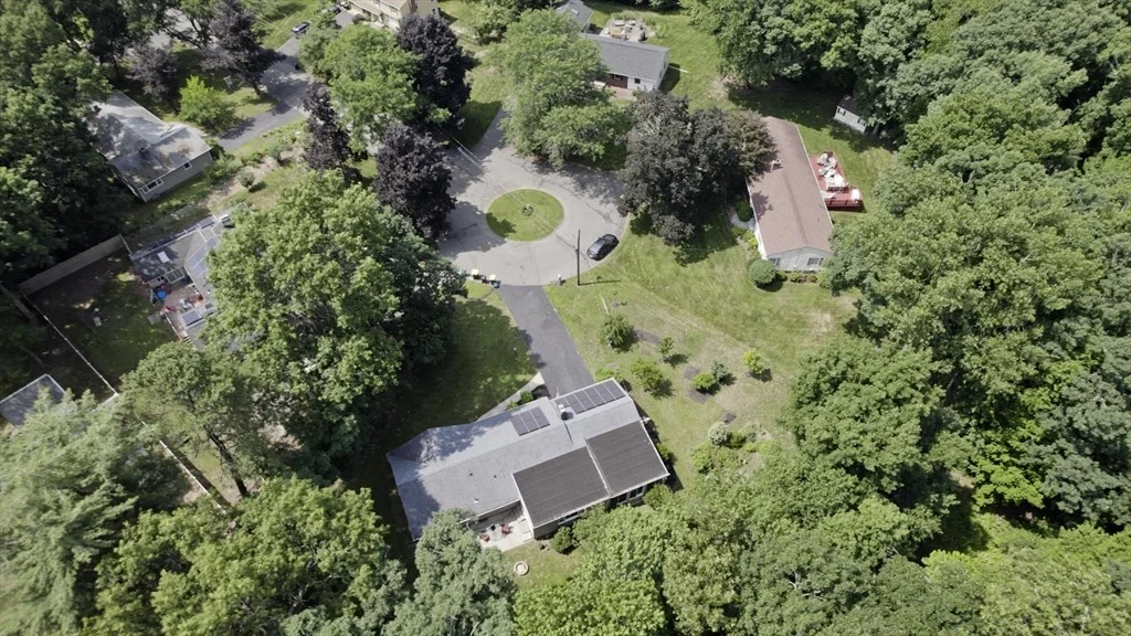 Photo of 271 Brookwood Drive