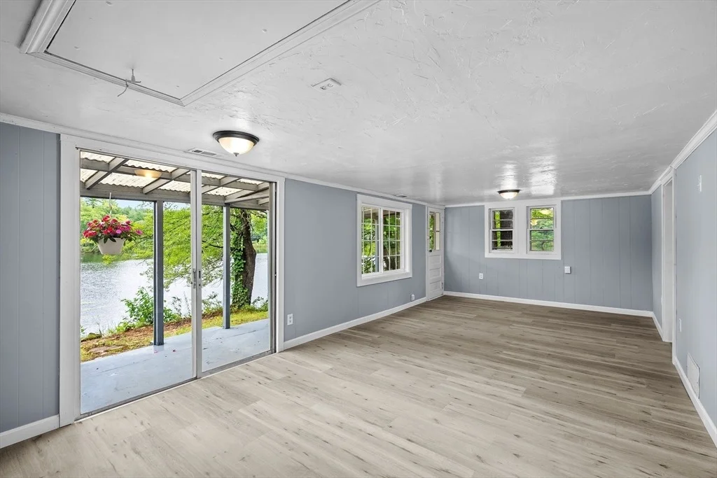 Photo of 24 Cote Ln