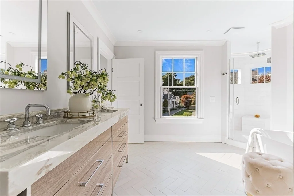 Photo of 6 Lakeview Road