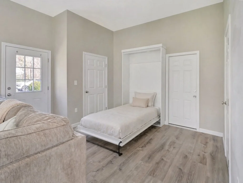 Photo of 7 Fieldstone Dr