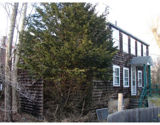 Photo of 16 1/2 Myrtle Square