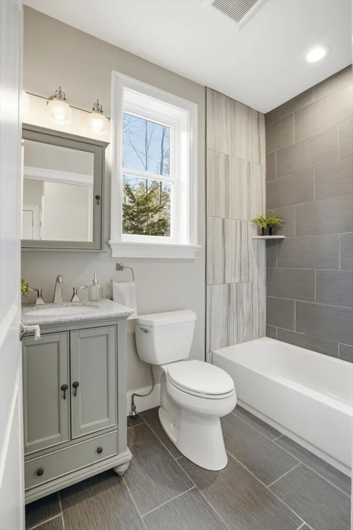 Photo of 9 Holton Road