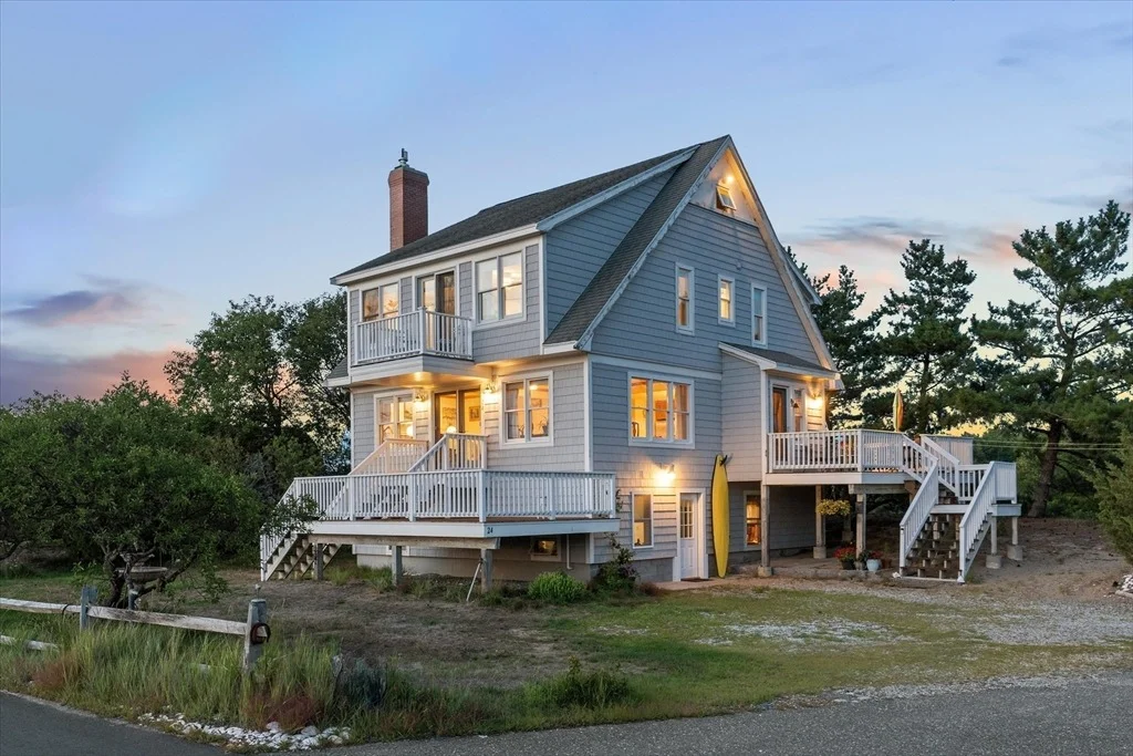 Photo of 24 Old Point Rd