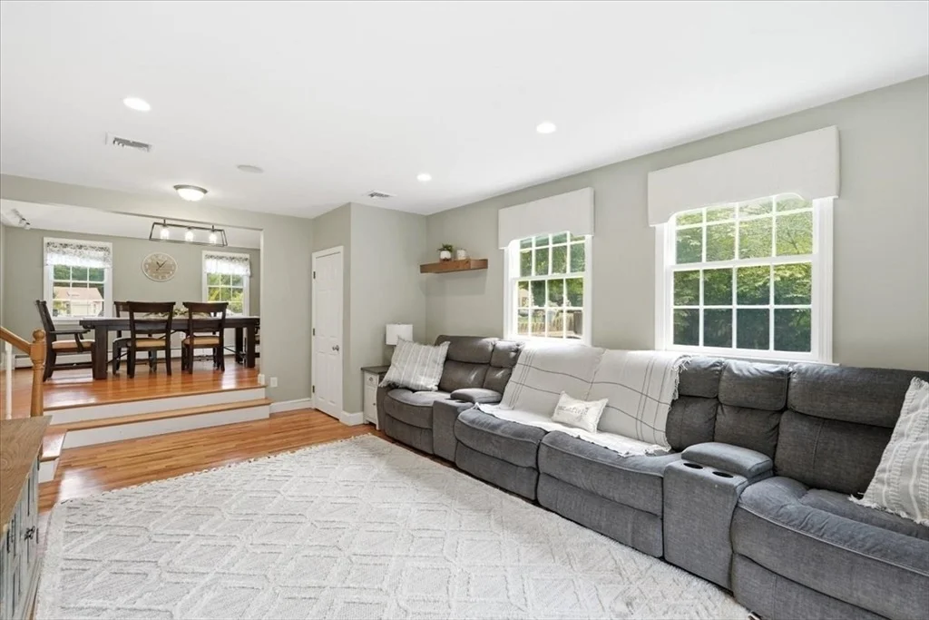 Photo of 31 Rayfield Rd
