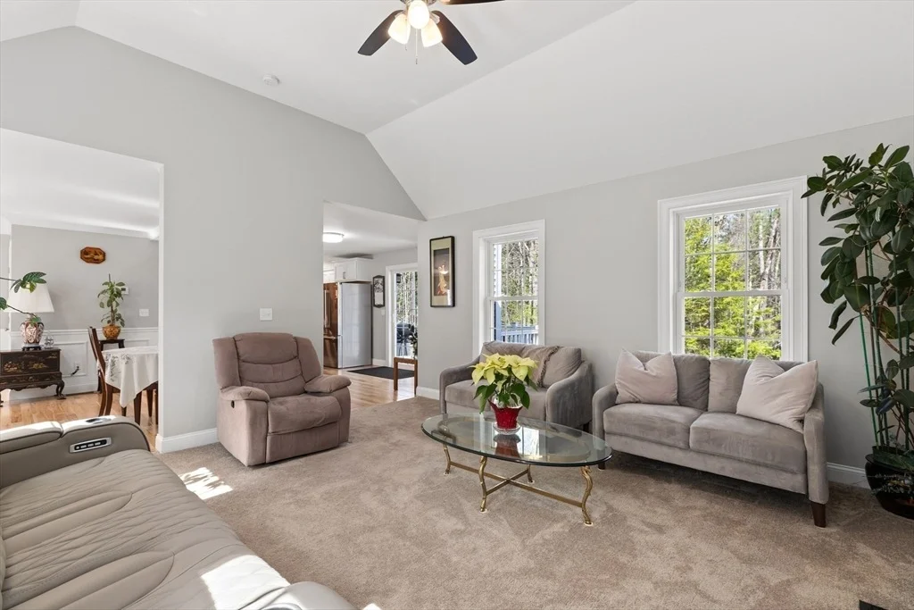 Photo of 526 Hubbardston Rd