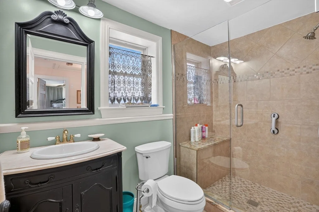 Photo of 14 Webster Avenue