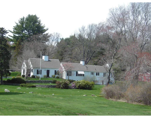 Photo of 114 Clapp Rd