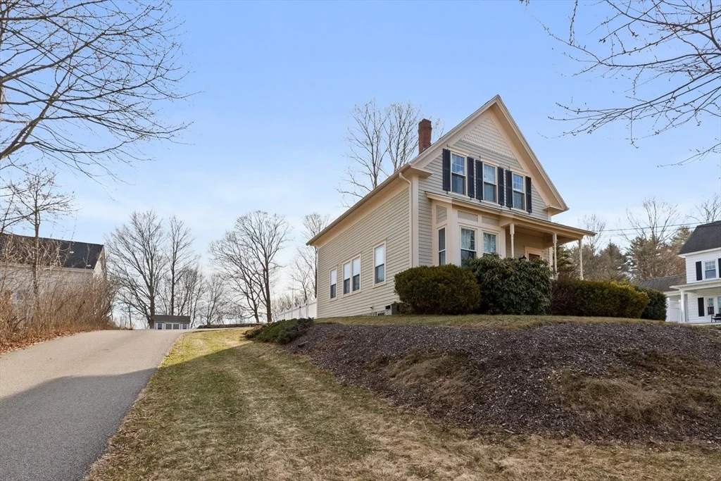 Photo of 4 White Ave