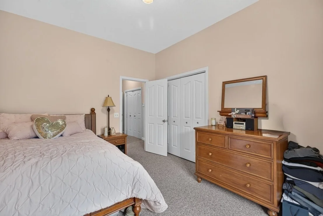 Photo of 196 High Meadow Dr