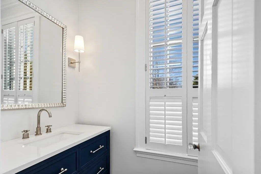 Photo of 10r Martins Lane