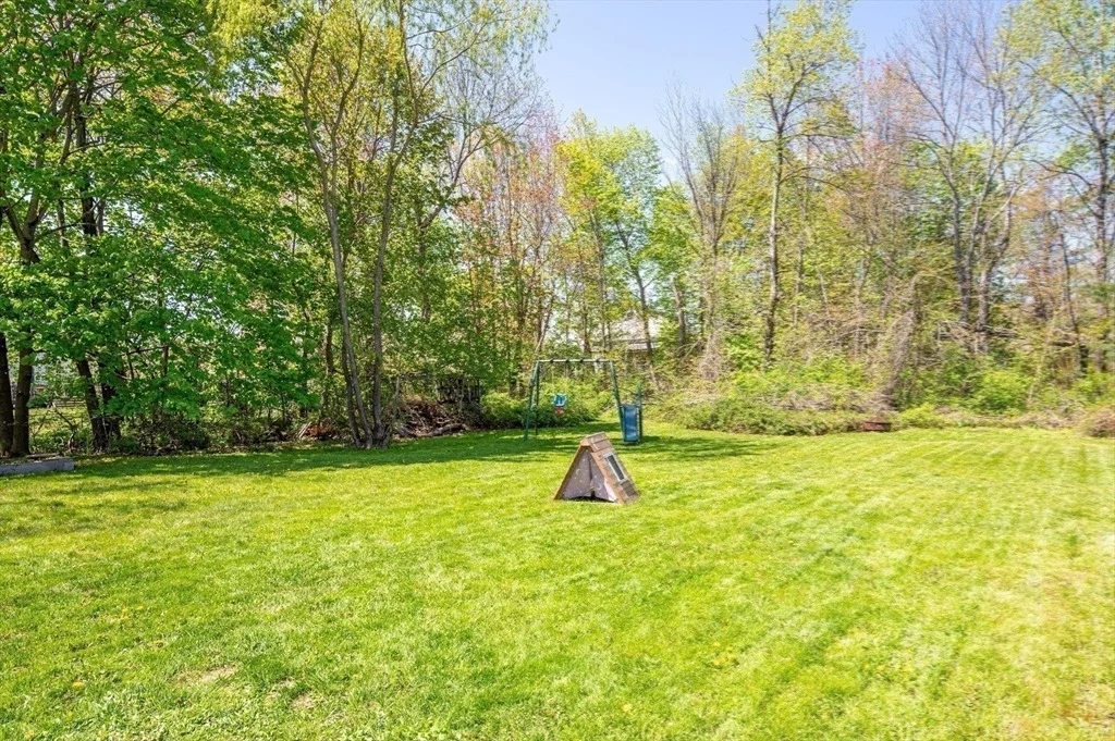 Photo of 98 Morse Ave