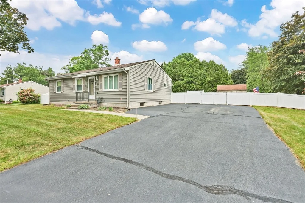 Photo of 49 Bamforth Rd