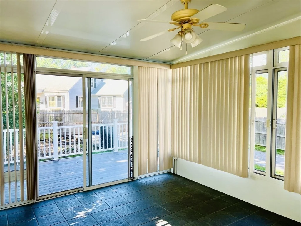 Photo of 61 King St