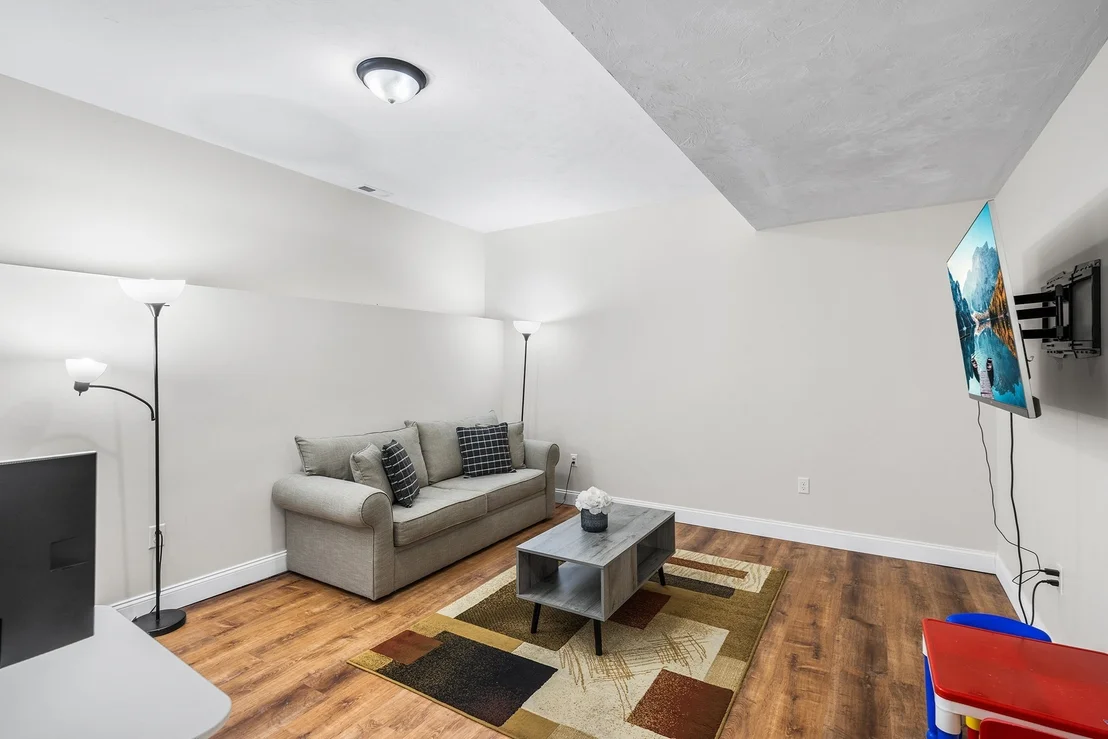 Photo of 10 Egan Ave