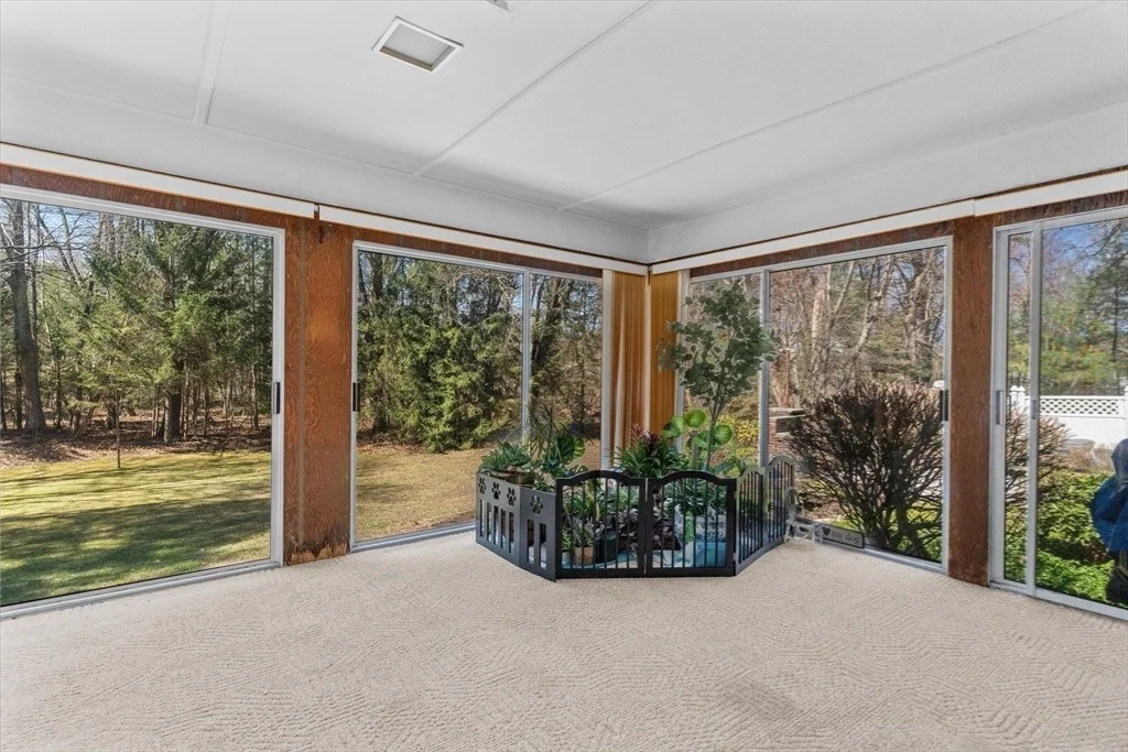 Photo of 35 Lucas Dr