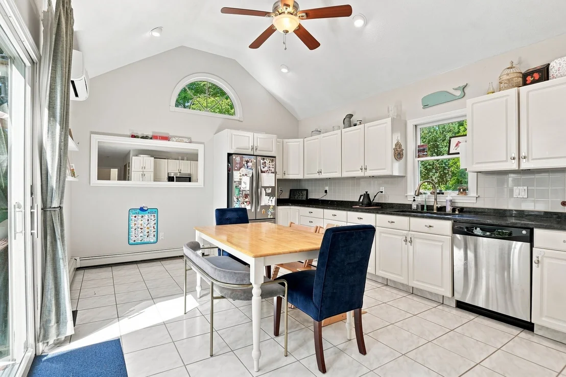 Photo of 19 Forest Avenue