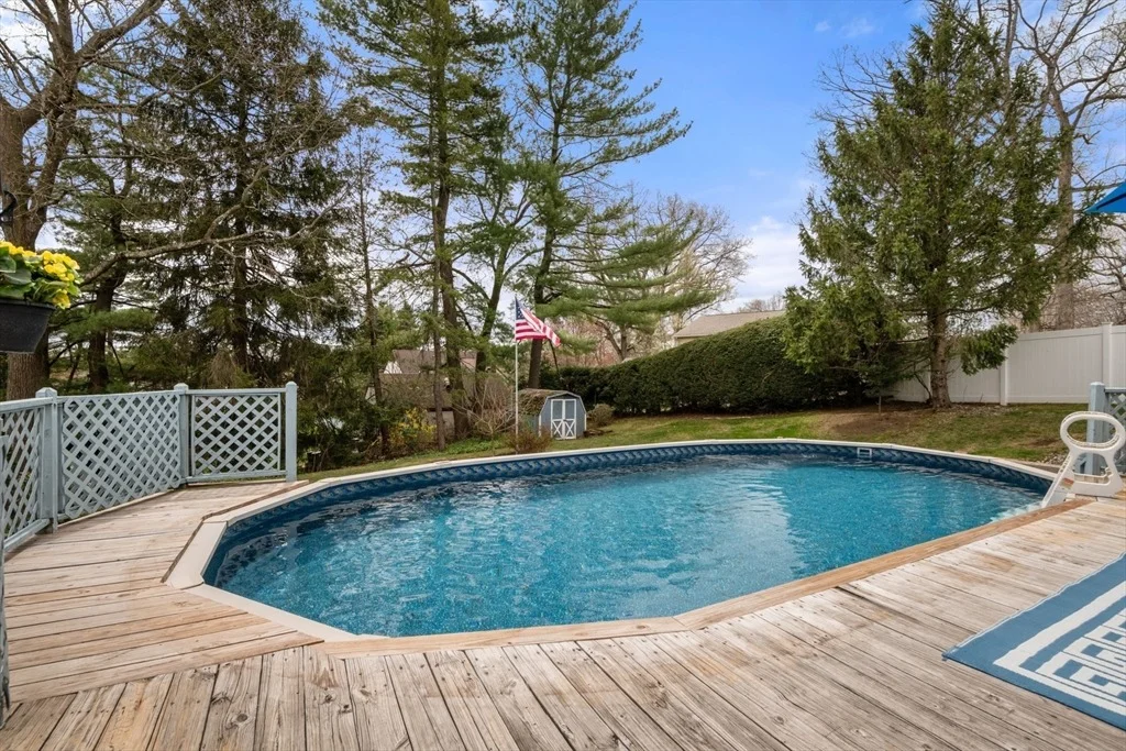 Photo of 20 Laurence Dr