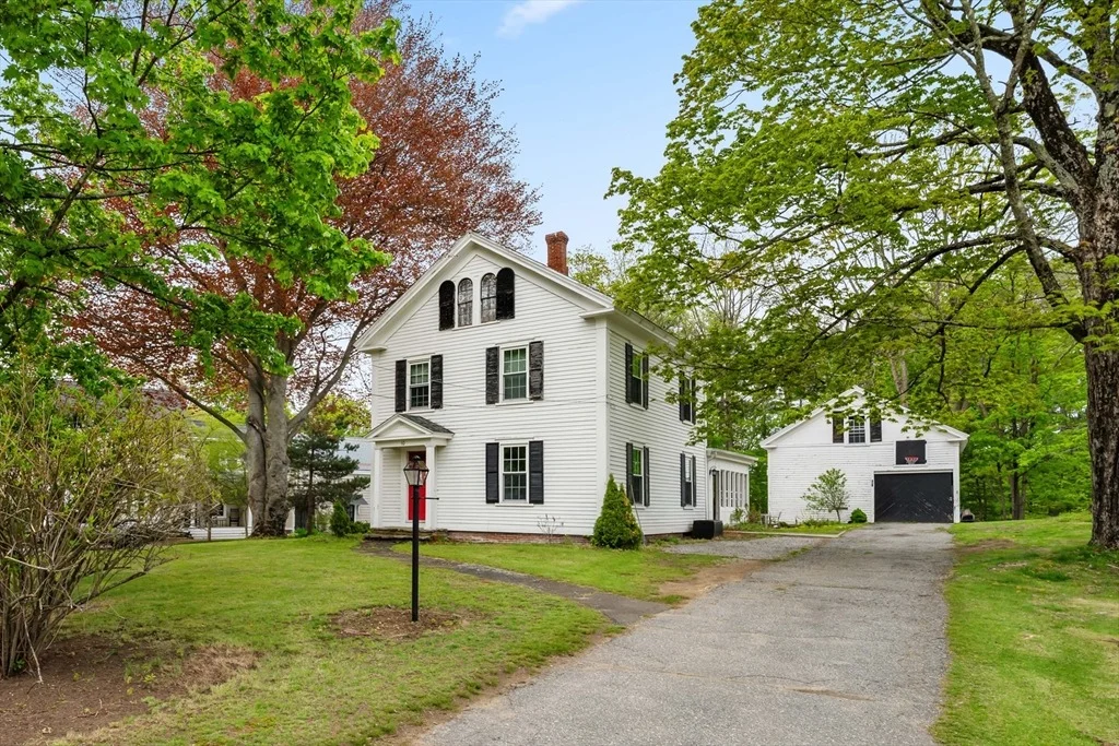 Photo of 10 Maple