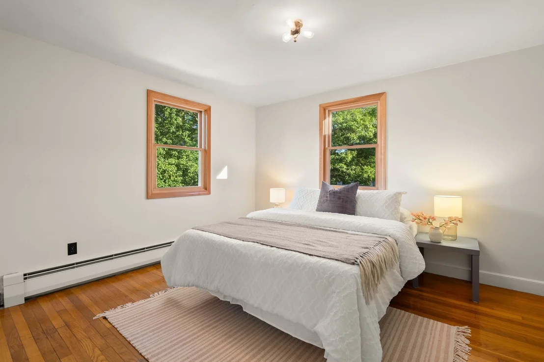 Photo of 298 Forest St