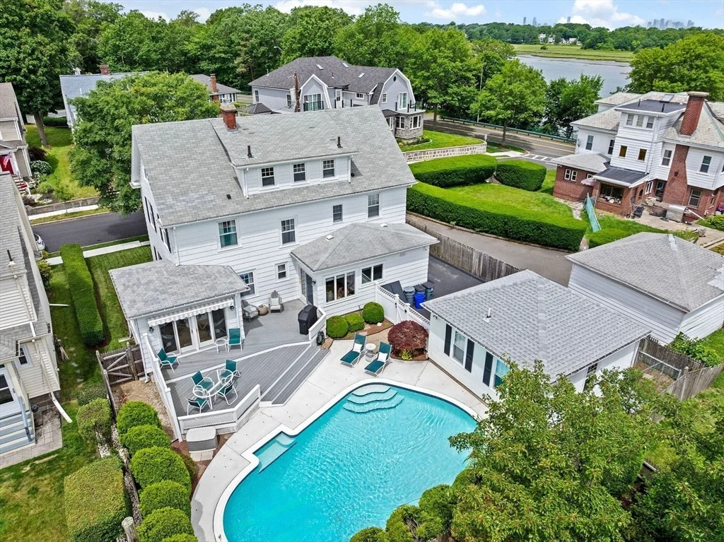 Photo of 14 Maypole Rd