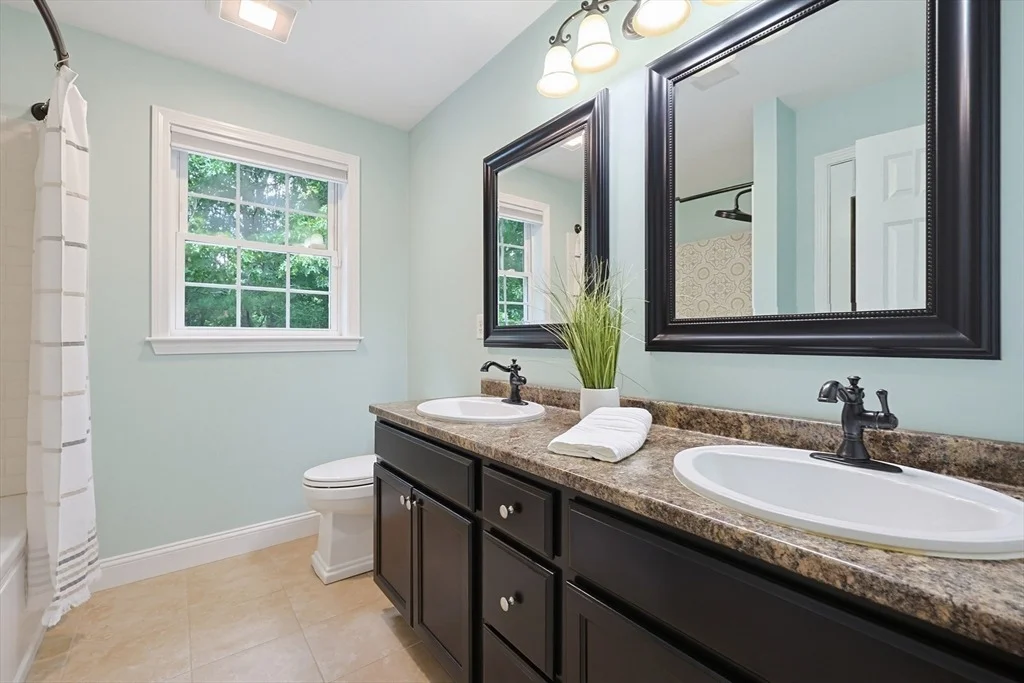 Photo of 7 Stanley Cir