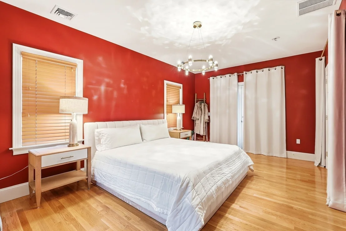 Photo of 10 Wolcott Ave