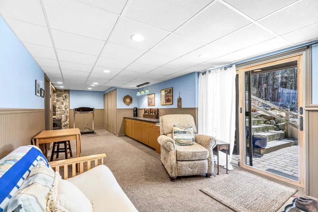 Photo of 105 Shoreline Dr