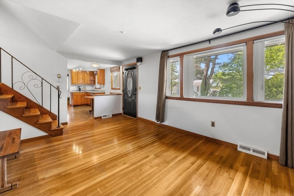 Photo of 4 Haddad Ave