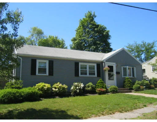 Photo of 17 Armstrong Cir