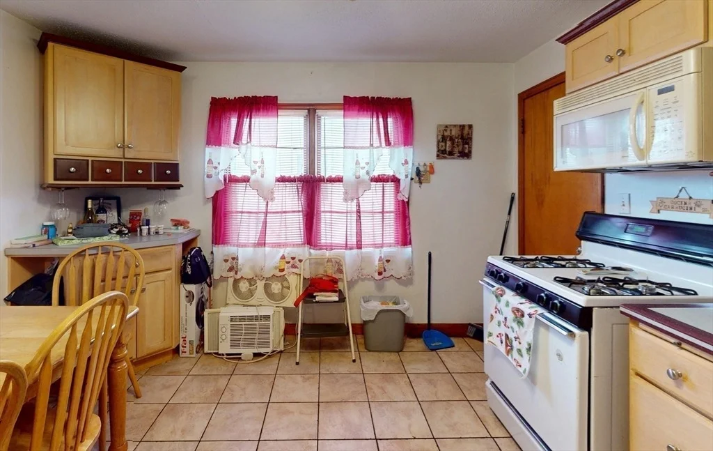 Photo of 106 Merida St