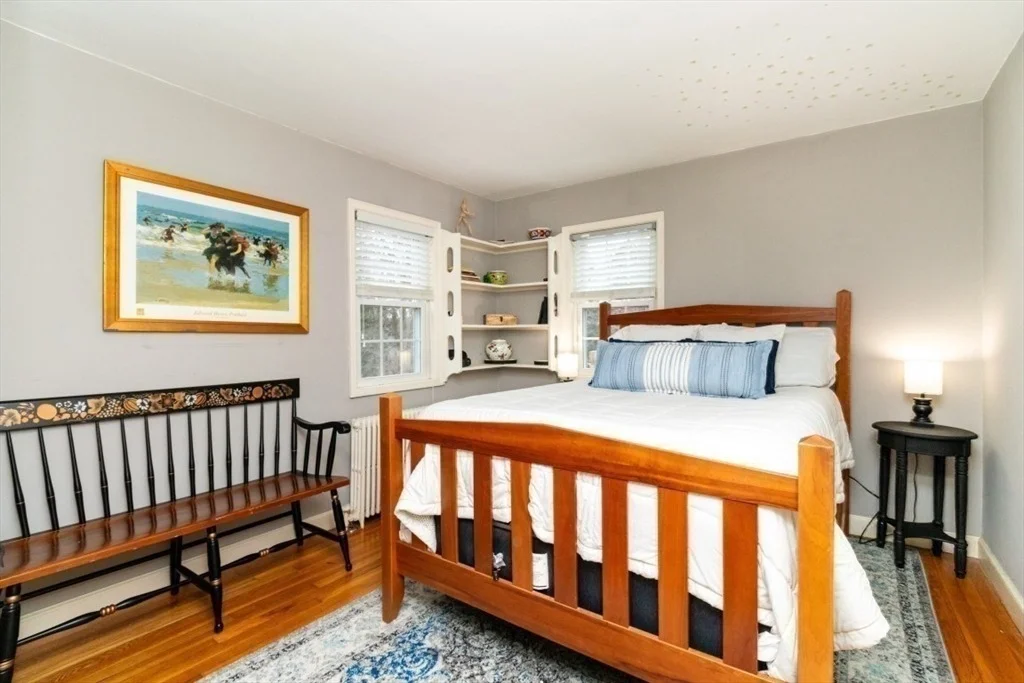 Photo of 484 Brook Rd