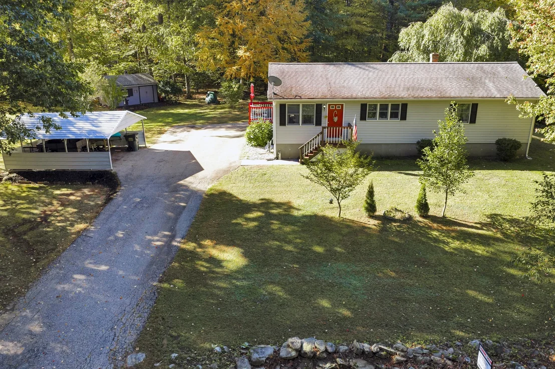 Photo of 36 Leno Rd