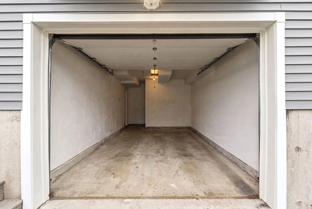 Photo of 34 Bittersweet Blvd