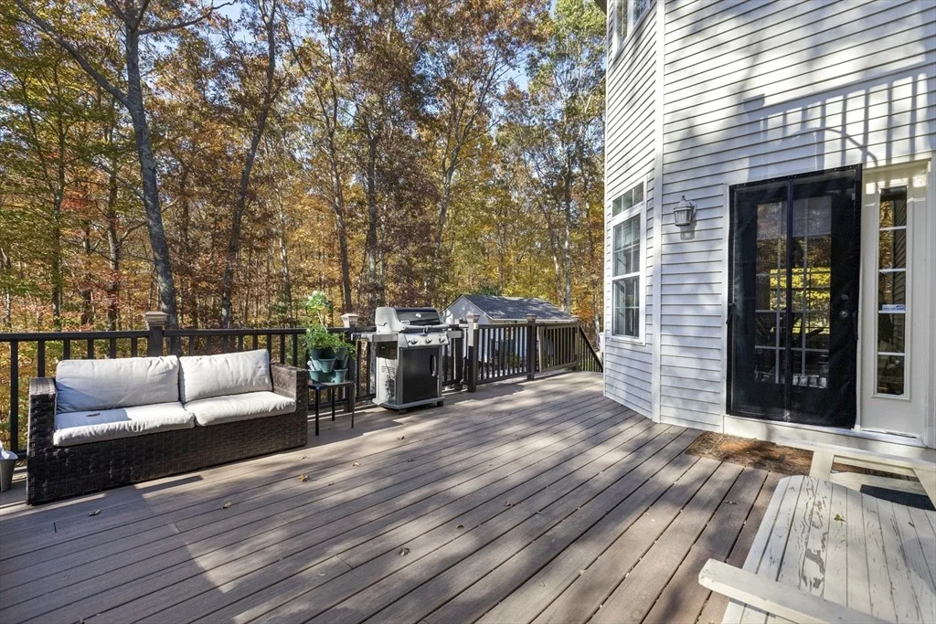 Photo of 16 Hilltop Dr