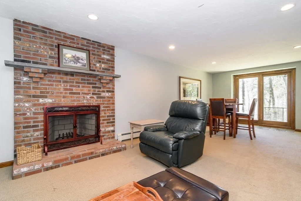 Photo of 36 Bubbling Brook Rd