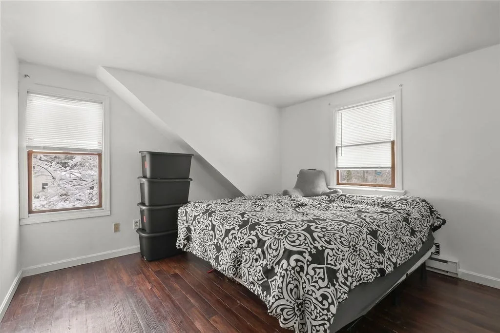 Photo of 4 White Pine Ave