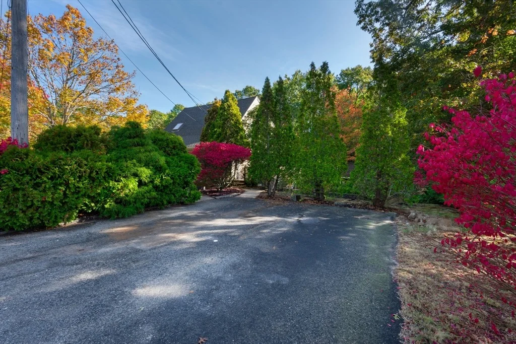 Photo of 103 Mayflower Ln