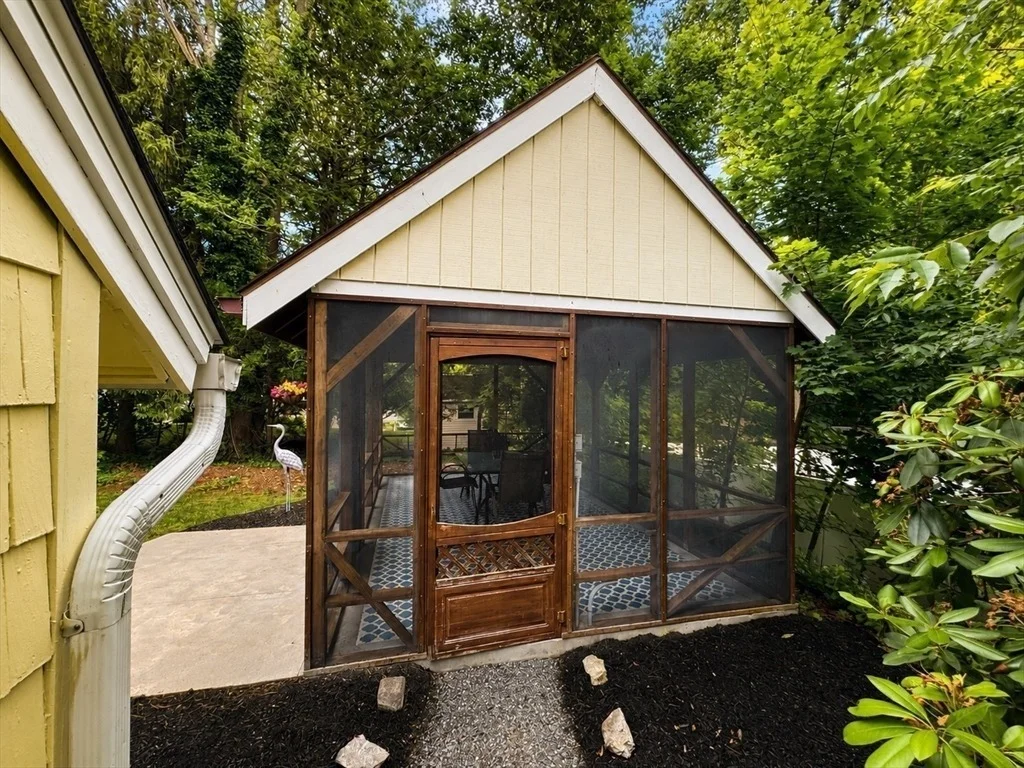 Photo of 32 Crestview Drive