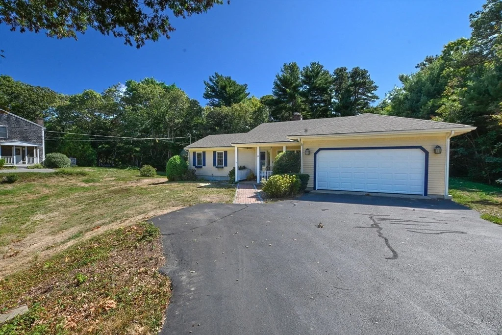 Photo of 211 James Circle