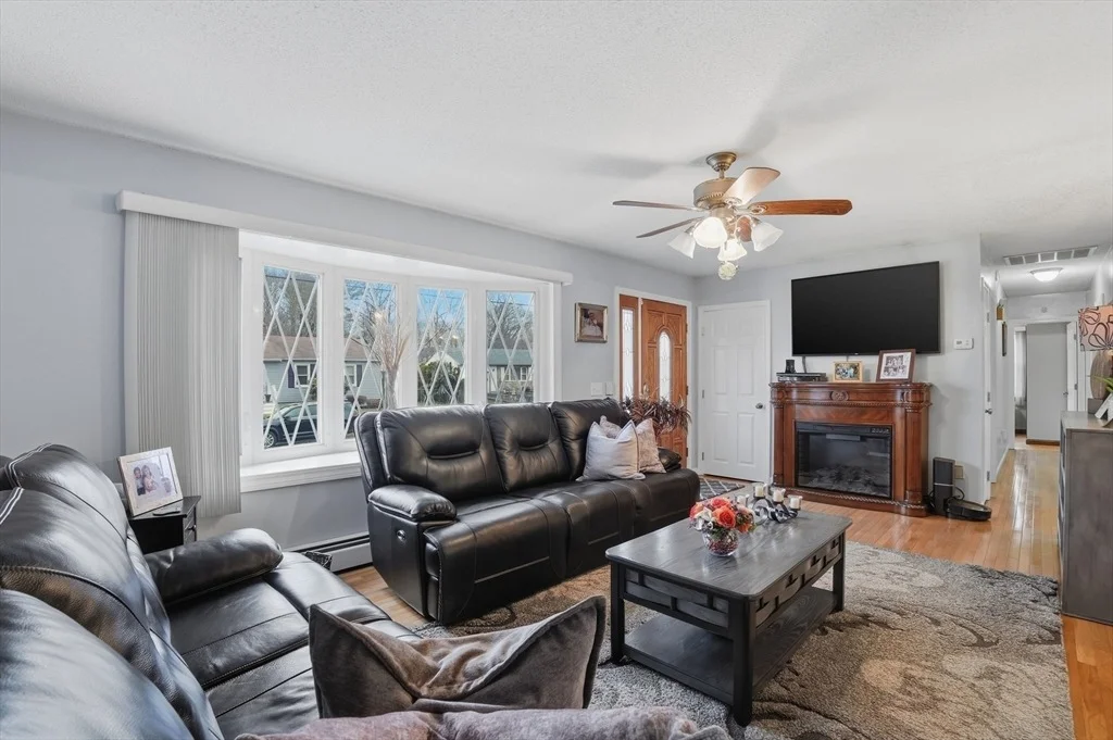 Photo of 572 Bartlett Street
