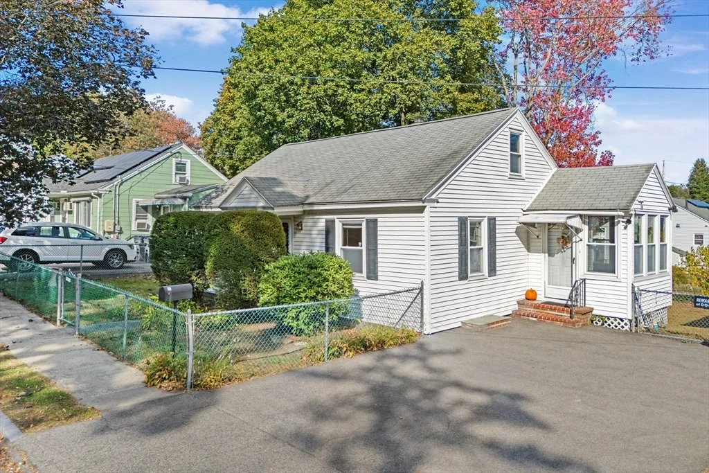 Photo of 57 Strathmore Rd