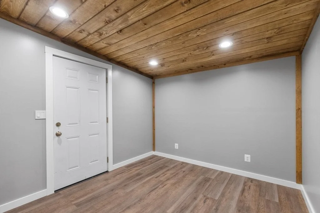 Photo of 53 Longhill Rd
