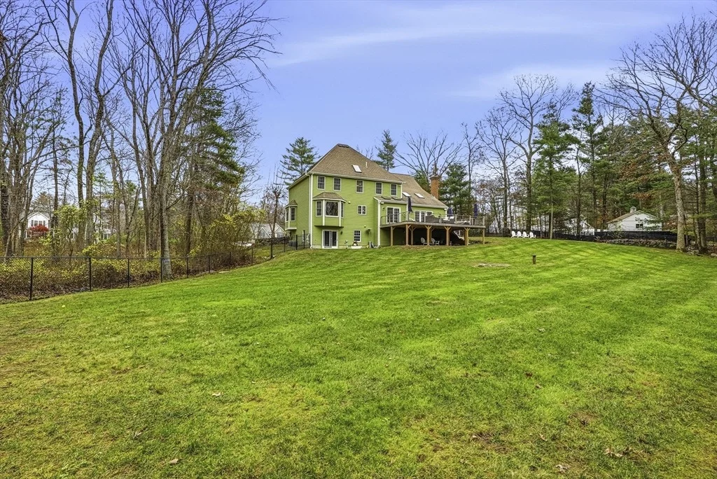 Photo of 20 Thayer Rd