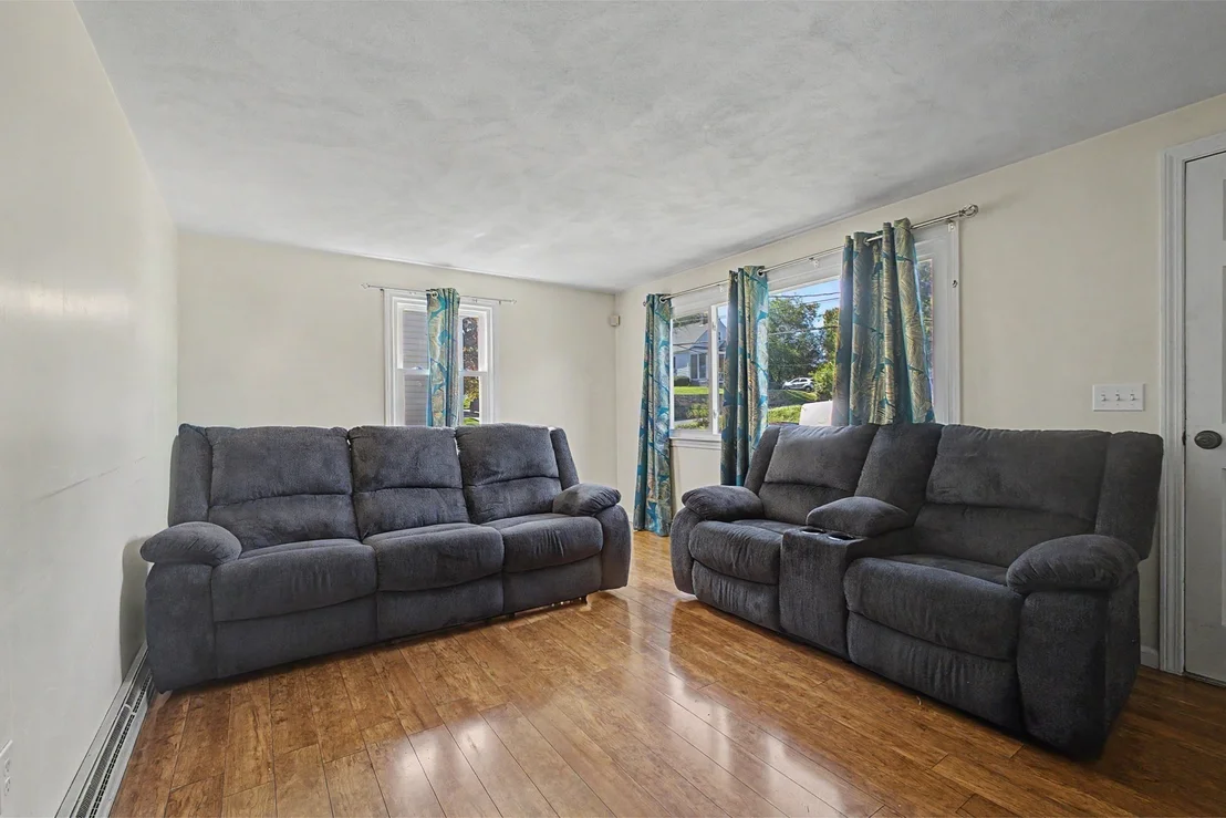 Photo of 9 Johnson Ave